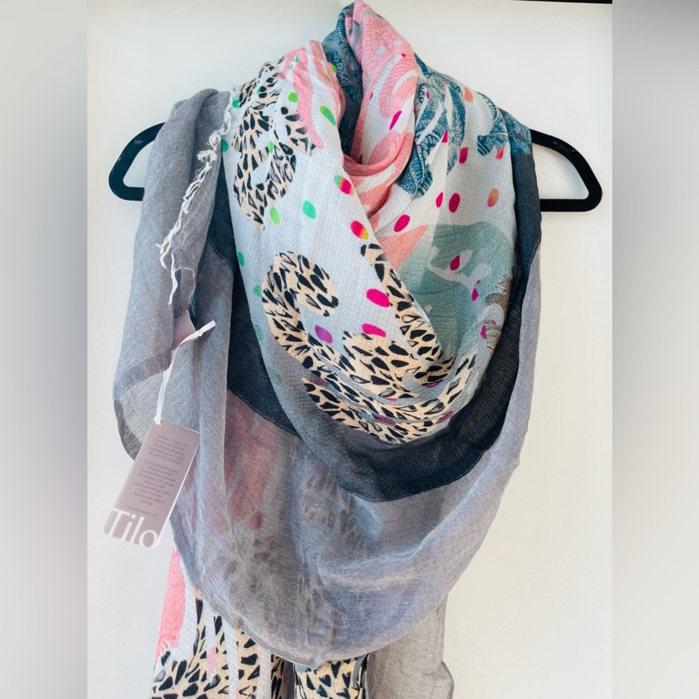 TILO Scarves Cotton/Modal cutie! Delightful neutral pallette with some pop! NEW